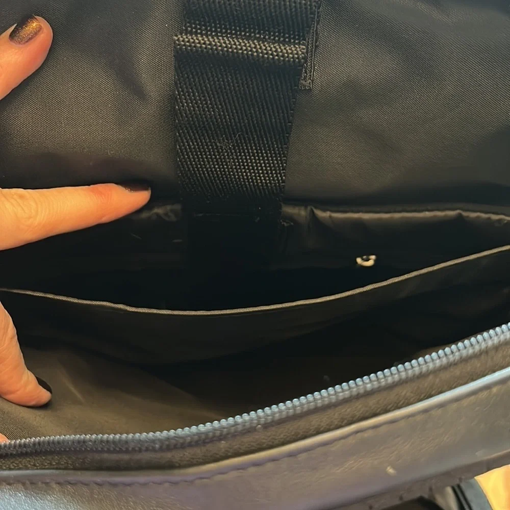 Pacific Design Business Laptop Bag Travel Carry-On Sachel Black w Shoulder Strap